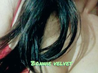 Bonnie_velvet