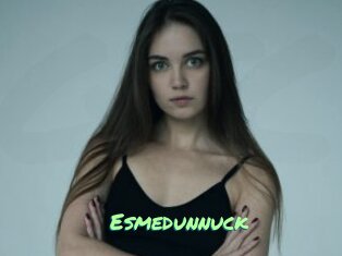 Esmedunnuck