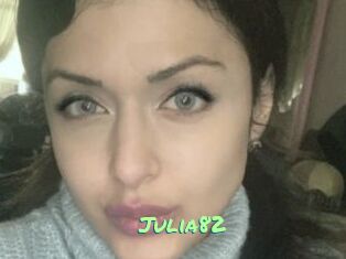 Julia82