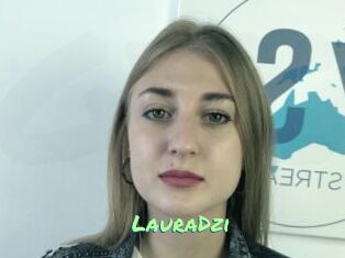 LauraDzi